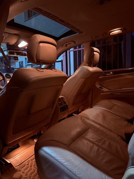 Mercedes GL 2008 3.0 diesel motor nou.km 9500 reali dupa R. C.