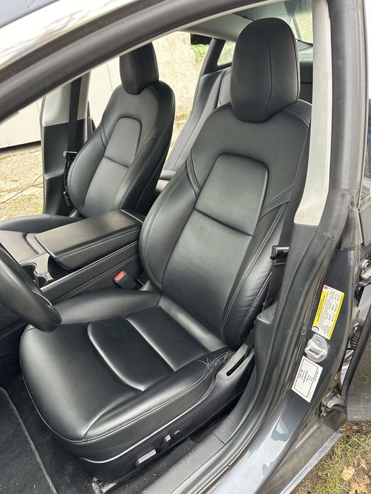 Interior piele Tesla Model 3, Scaune / Banchete / Fete usi
