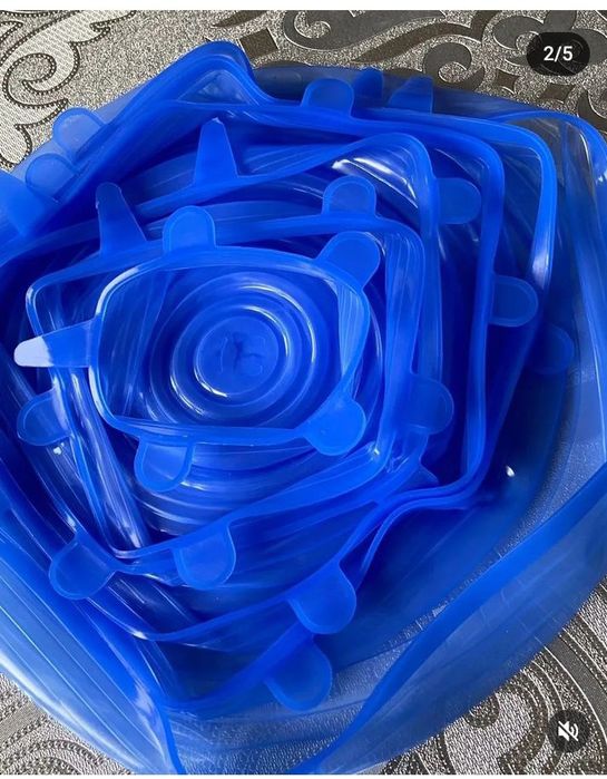 Набор силиконовых крышек.