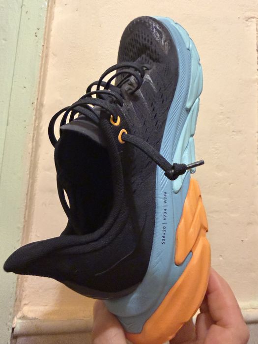 Second Hoka 42 marime la 400 lei