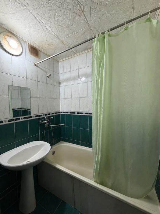 Продам квартиру 3 комнатную