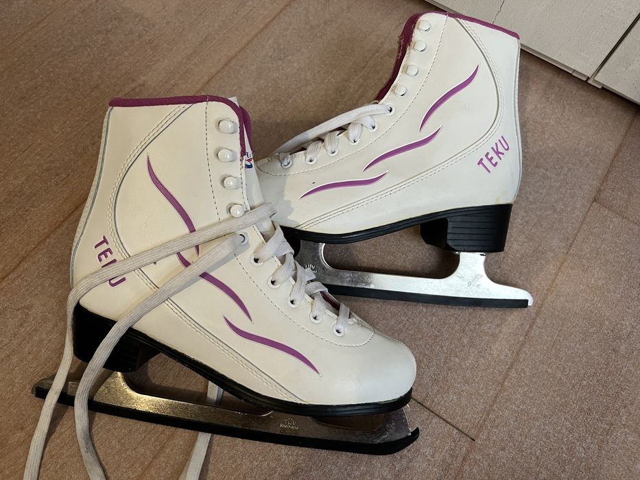 Коньки женские Teku