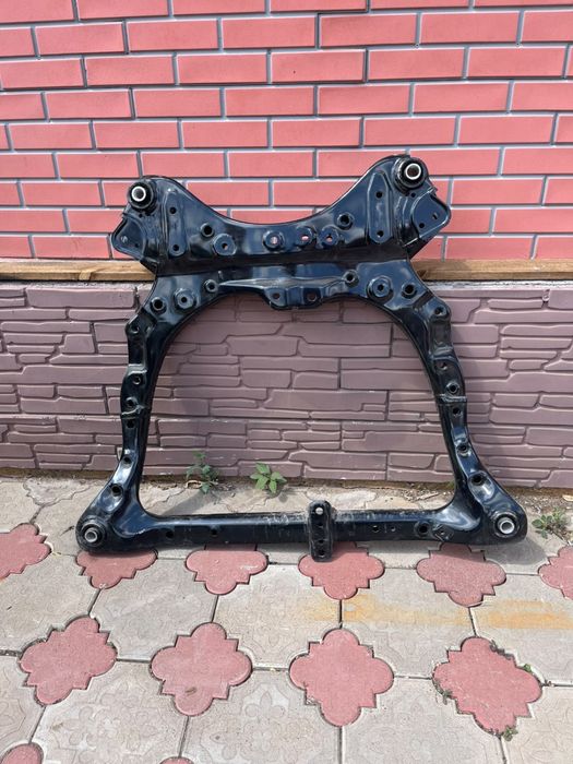 Продам балку на лексус