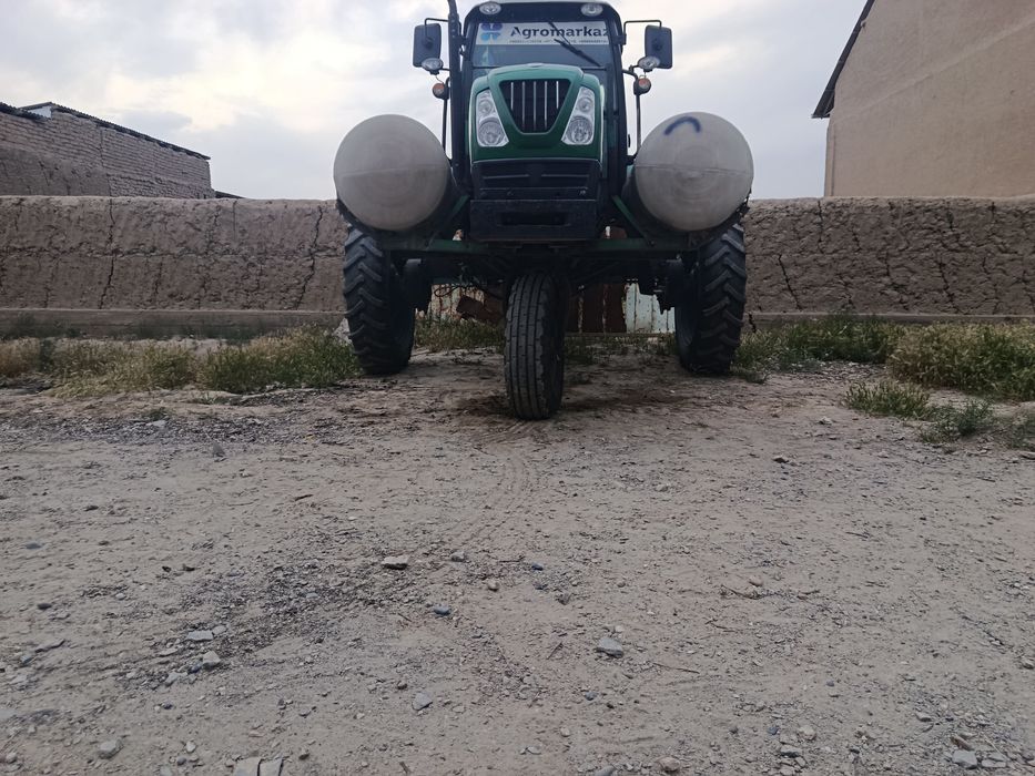TTZ 100 LS HC traktor