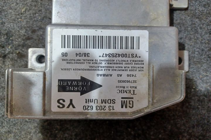 Calculator airbag 13203620 Opel Meriva prima generatie (facelift)