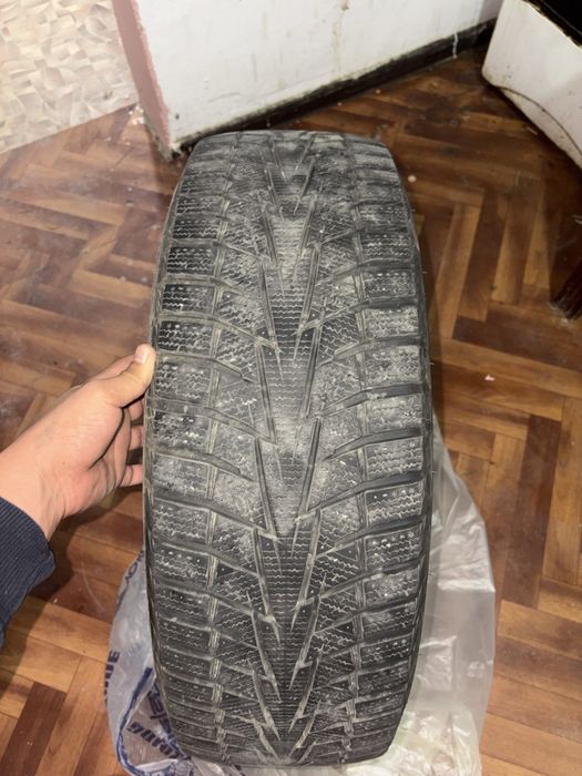 Покришка 18  225/60R18/100T