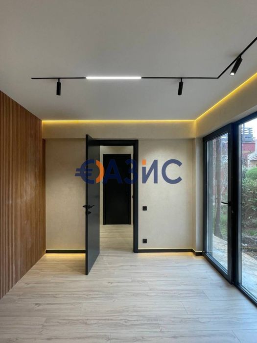 Продава се Тристаен апартамент в Свети Влас - 148 кв.м за 1613 €/кв.м - Снимка #1