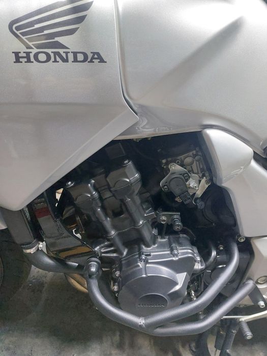 Мотоцикл Honda cbf600