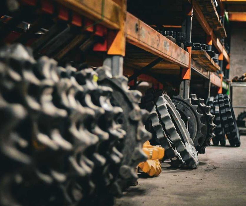 Sprockets (steluțe) și segmenți pentru utilaje șenilate