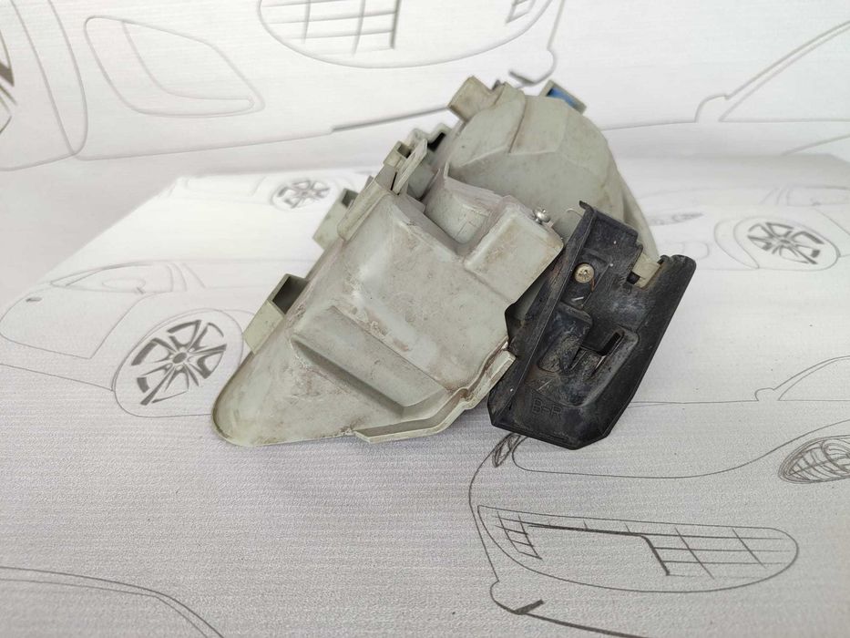 Semnalizare Bara Fata Dreapta Toyota Prius (XW30) Hatchback 2012–2015 / Cod OEM 81511-47040 (5D2)