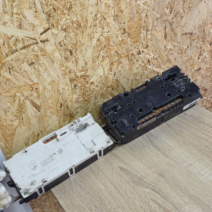 Щиток приборов Гольф 3