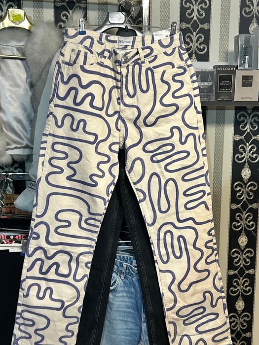 Bluzi zara cu un model minimalist marimea 42