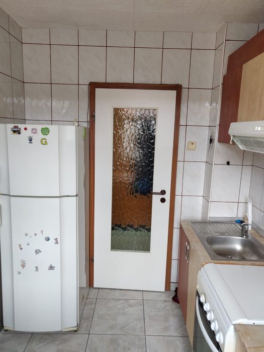 Se închiriază apartament 2 camere 65mp et 4/10 ( lângă fost Bila )
