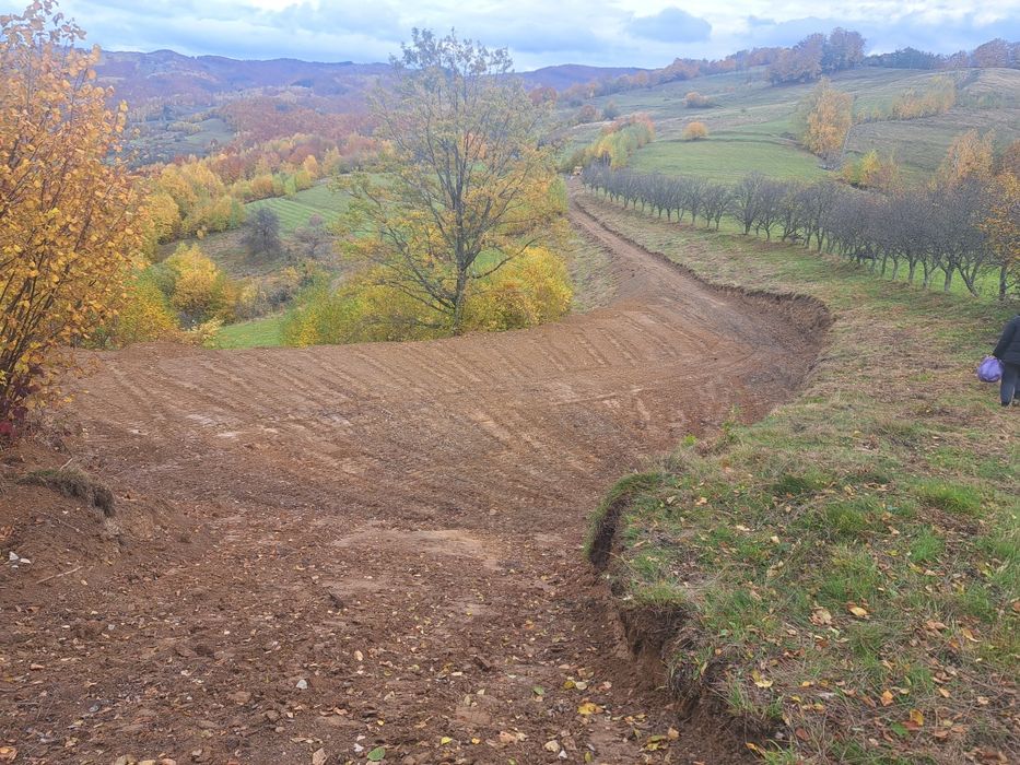 Vand teren la munte in Bulz