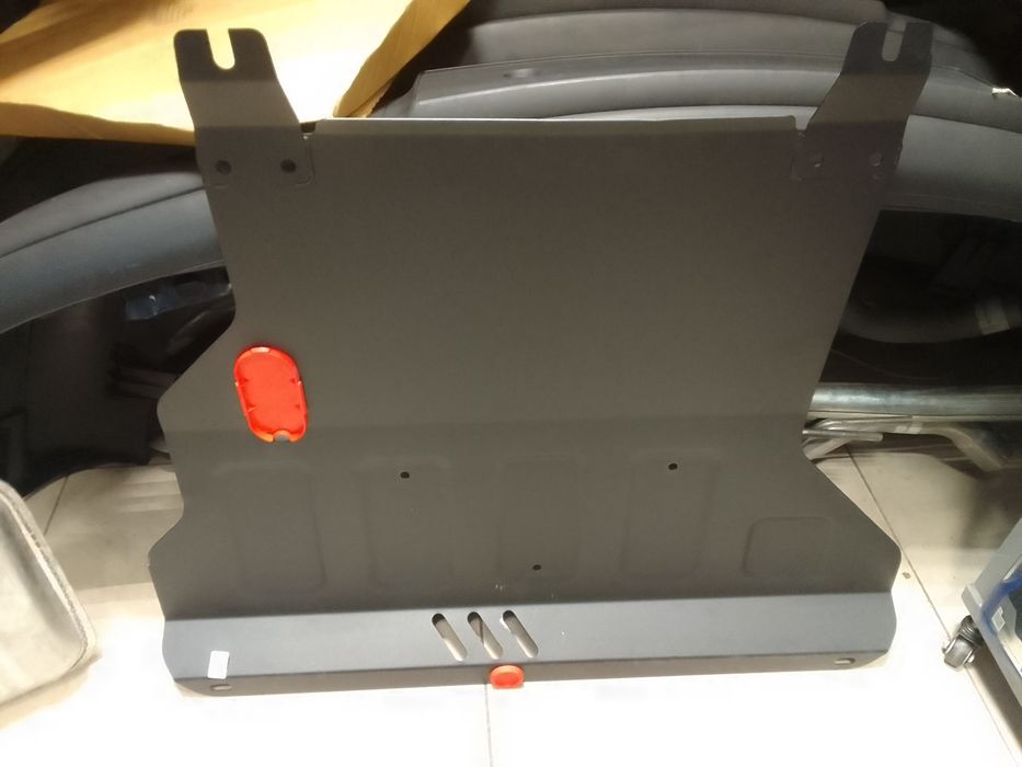 Защита двигателя Фольксваген Пассат б3, б4. Гольф 2,3 металл. Запчасти