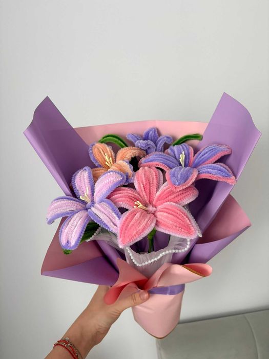 Flori handmade din sarma plusata