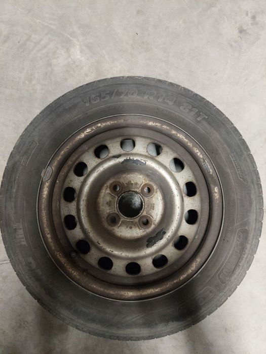 4 летни гуми с джанти 165/70 R14