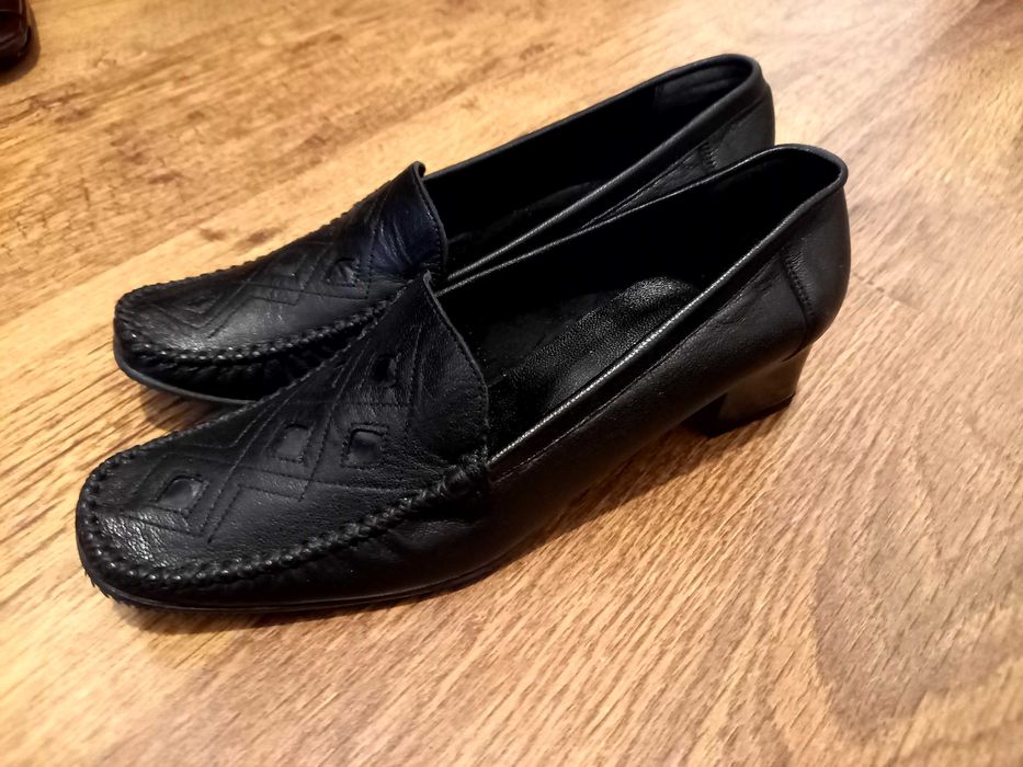 Дамски кожени обувки №39