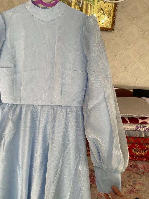 Vecherniy koylak sotiladi