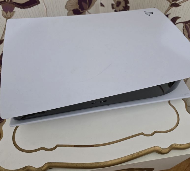 Playstation 5 в идеальном состояний