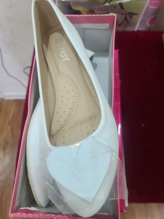 Yozgi tapichka va tuflilar yangi