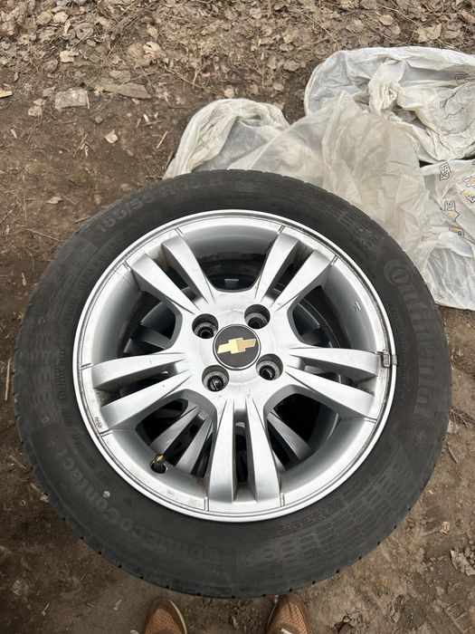 Продаю титанки с шинами