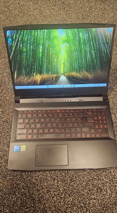 Vand doar azi 15 milioane laptop gaming MSI Katana gf66 i51140H RTX 3060 6 ram 144 Hz