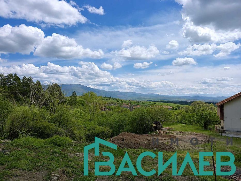 Продава ПАРЦЕЛ област Перник, с. Люлин