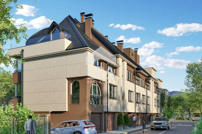 Продава се Двустаен апартамент в Русе, Център - 94 кв.м за 1650 €/кв.м - Снимка #3