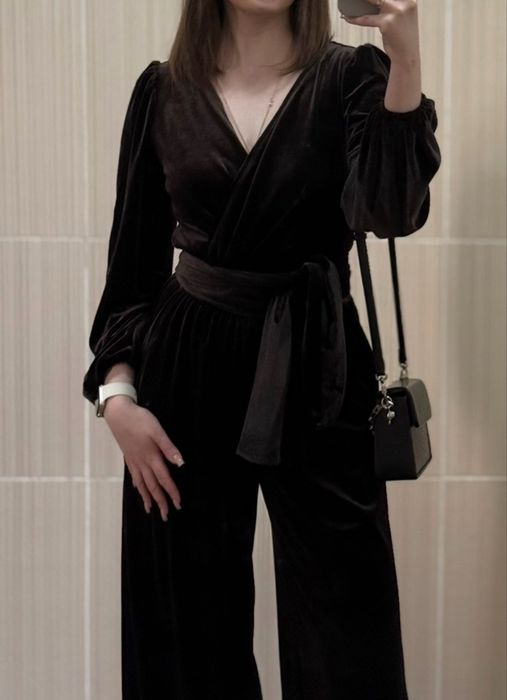 Бархатный шоколадный комбинезон