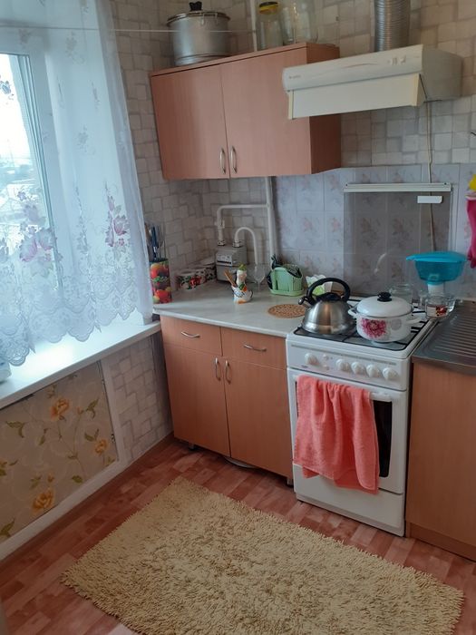 Продам двухкомнатную.