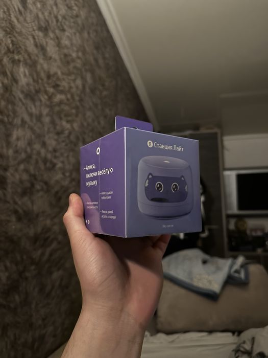 Колонка алиса лайт