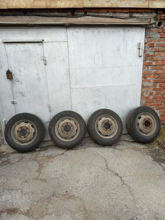 Резина автошины