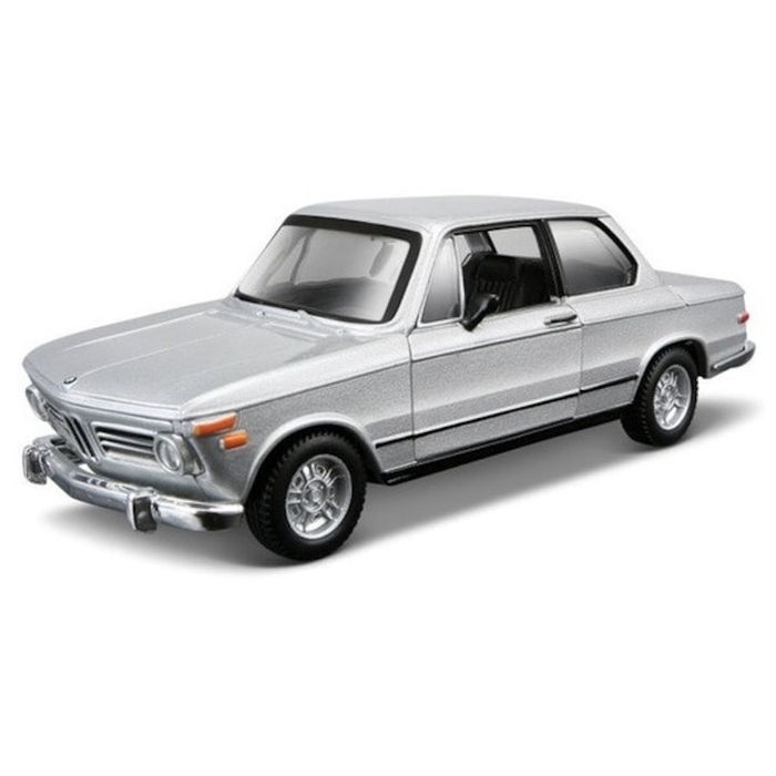 Macheta Bburago 1:32 Street Clasic-BMW 2002 Tii ARGINTIU