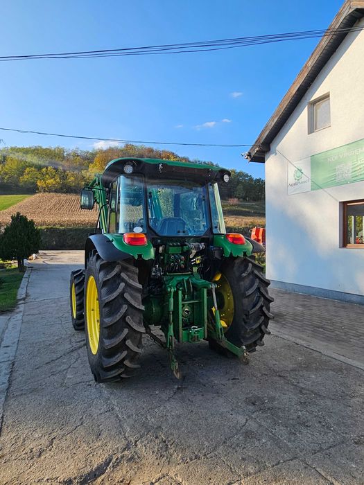 Vand/ schimb tractor John Deere 5100M cu incarcator frontal John Deere