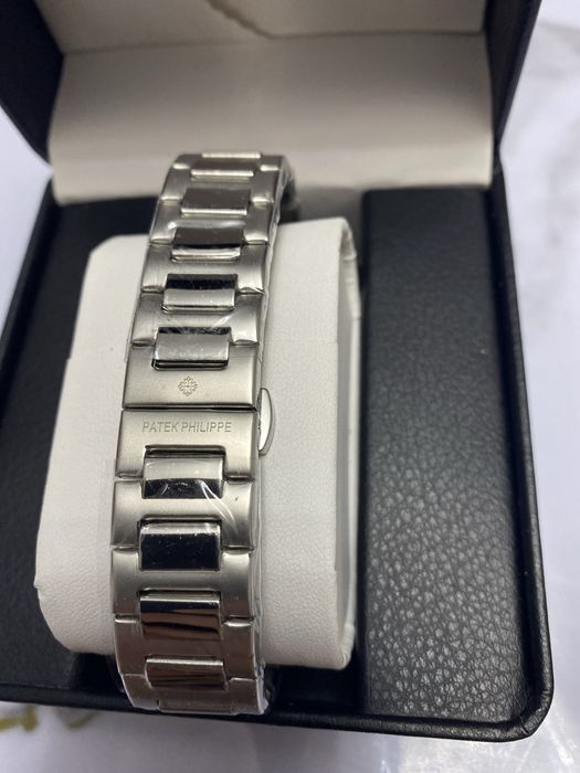 Часы в стиле Patek Philippe Nautilus, новые