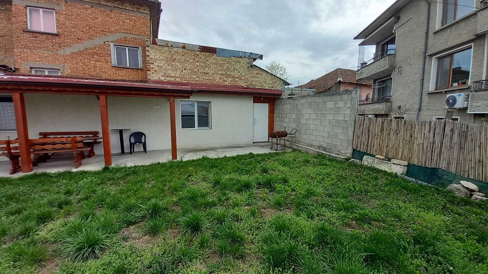 Продава се Къща в Разград, Житница - 100 кв.м за 1428 €/кв.м - Снимка #13