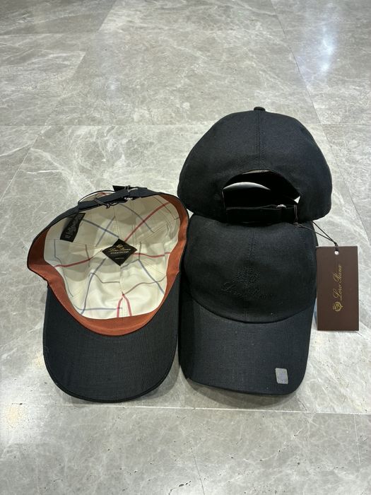 Sapca Loro Piana  material raiat sau  in  sau poliester sau blugi