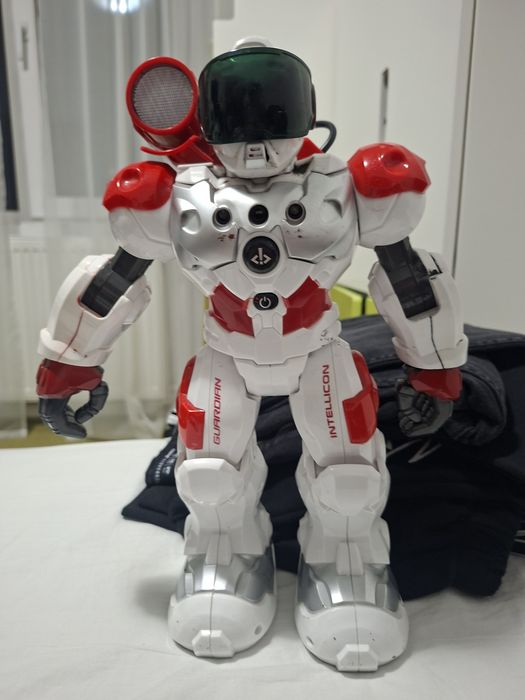Robot inteligent cu telecomanda pentru  copii