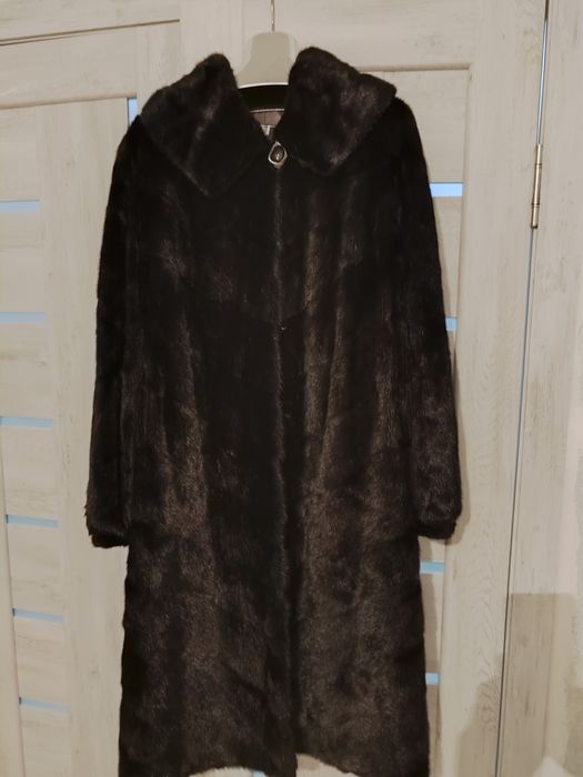 Продам шубу норковую