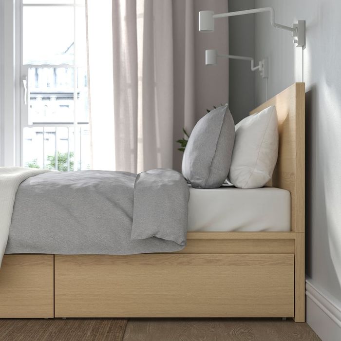 Pat Ikea Malm cu lăzi depozitare și saltea spumă Jysk