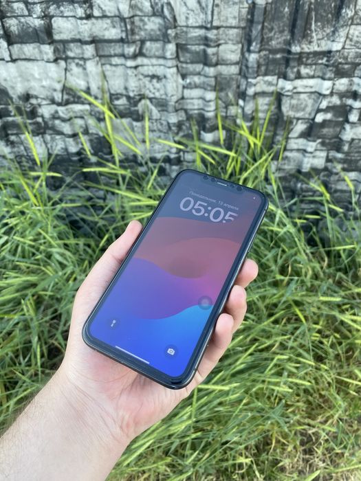 Продам Iphone 11 64g