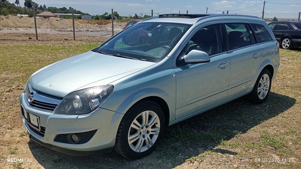 Opel Astra 1.7 CDTI 2010 Full