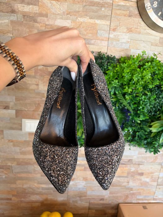 Обувки на висок ток 38