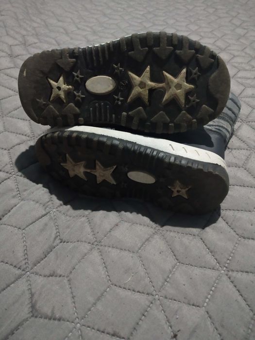 Топли ботуши непромокаеми