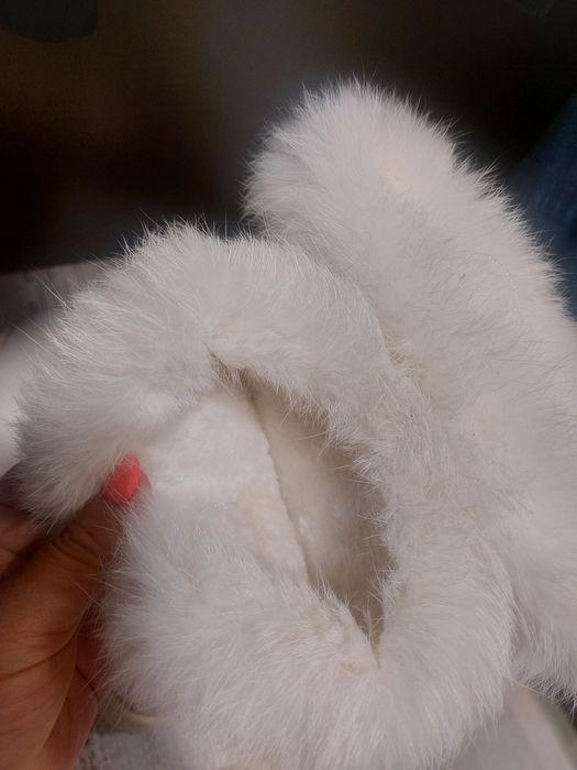 Ботуши бели с цип