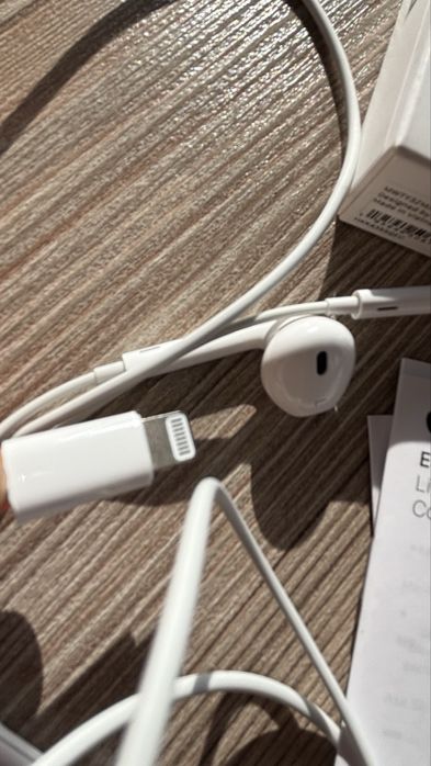 Наушники проводные Apple