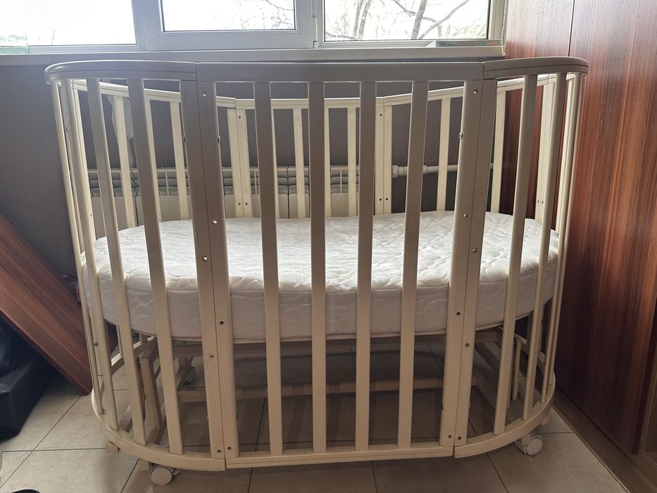 Детская кровать трансформер (овальная) в хорошем состоянии