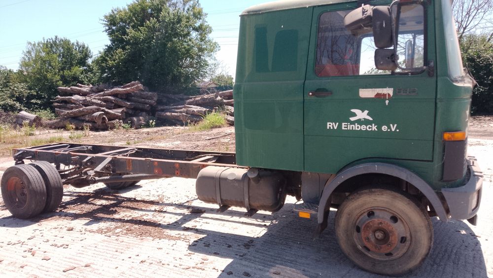 Vând sau dezmembrez Mercedes 813lp