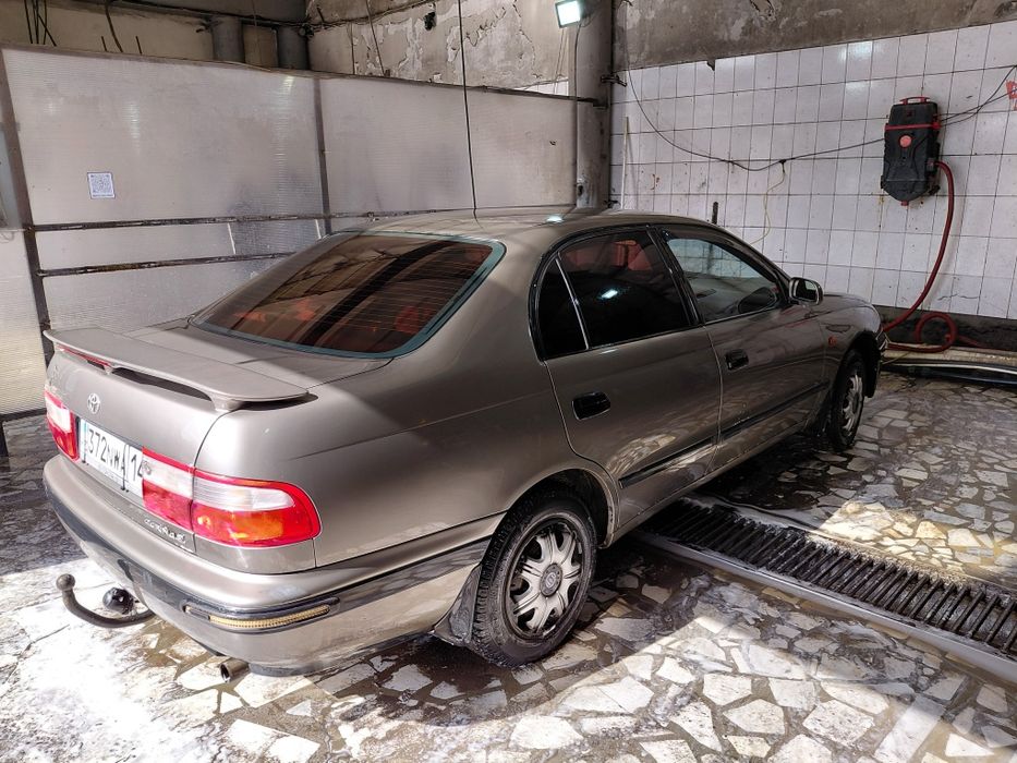 Продам Toyota Carina e